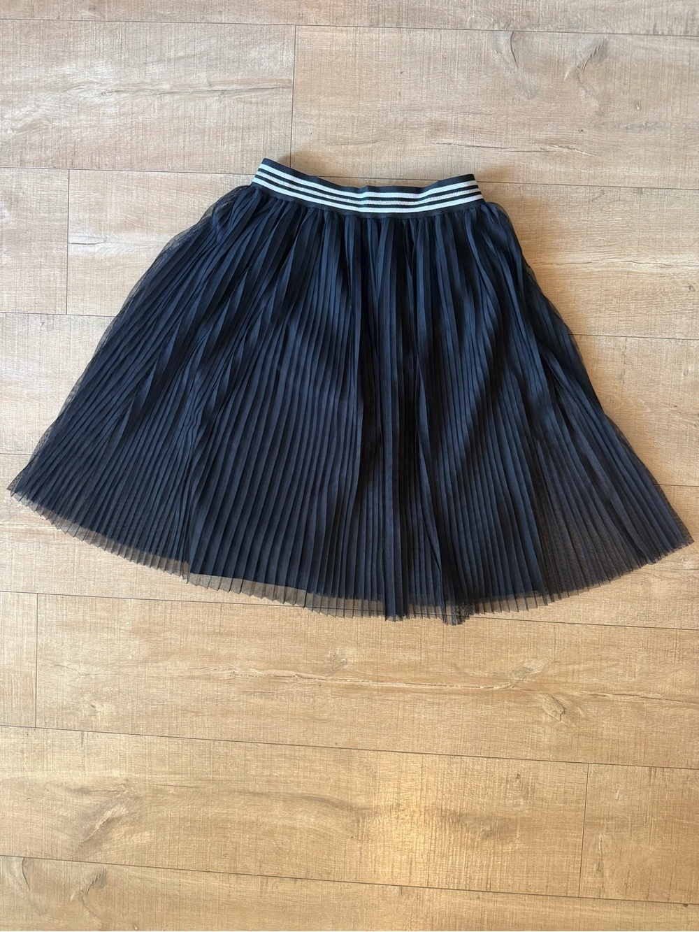 Mayoral kids/tween size 14 Black Pleated longer pleated Skirt Striped Waistband